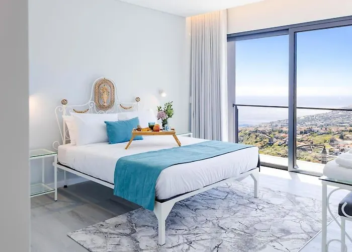 Indigo Arco da Calheta (Madeira)